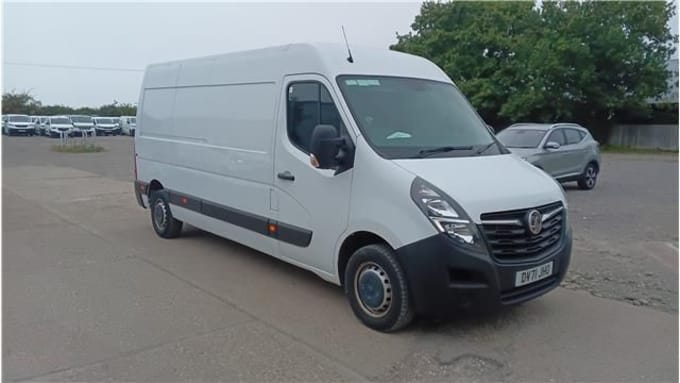 2021 Vauxhall Movano