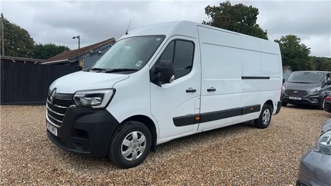 2025 Renault Master