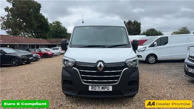 2025 Renault Master
