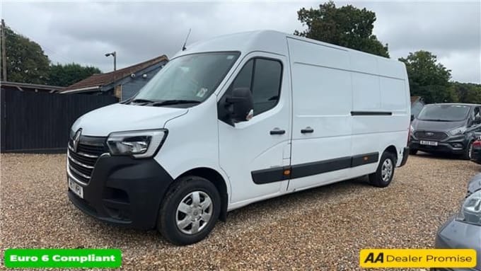 2025 Renault Master
