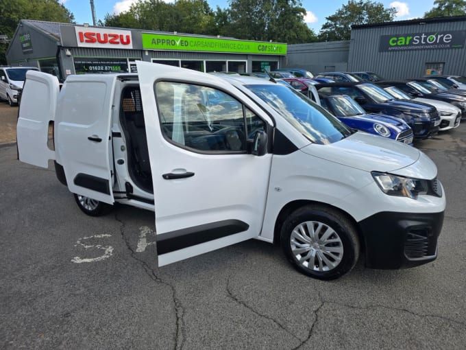 2021 Peugeot Partner