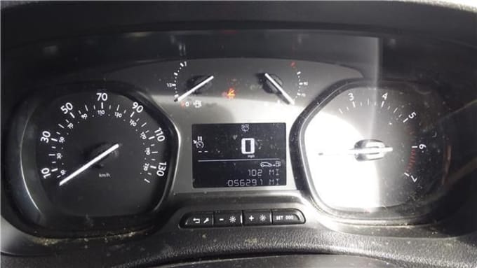 2025 Peugeot Expert