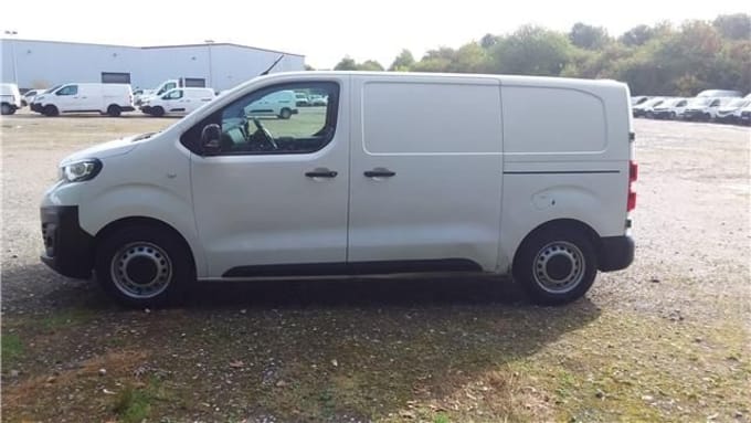 2025 Peugeot Expert