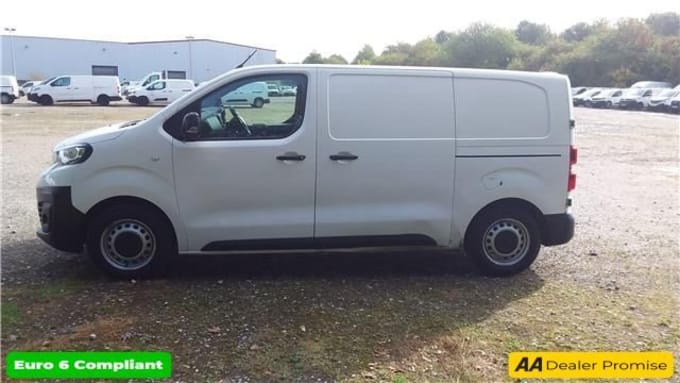 2025 Peugeot Expert
