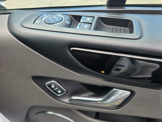 2022 Ford Tourneo Custom