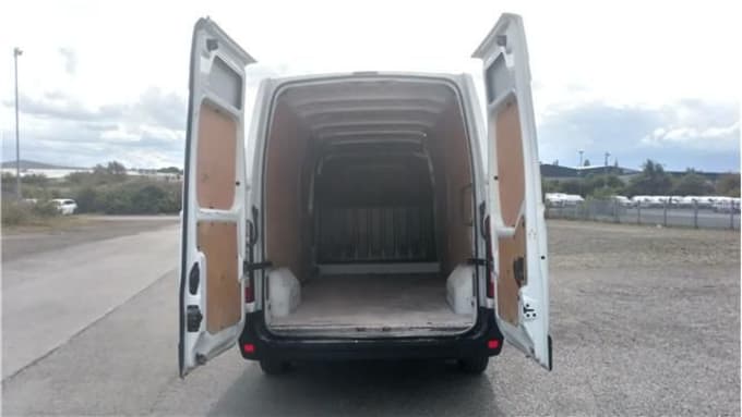 2022 Renault Master