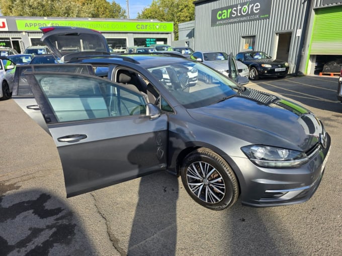 2018 Volkswagen Golf
