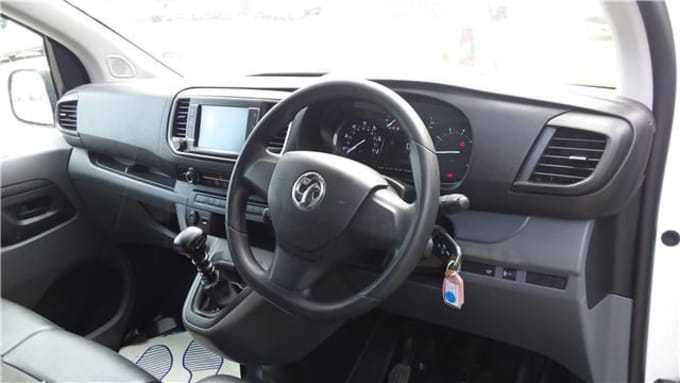 2020 Vauxhall Vivaro