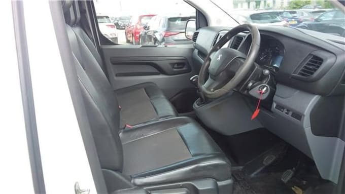 2025 Peugeot Expert