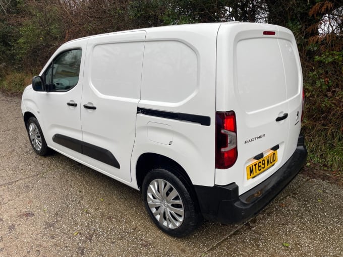 2019 Peugeot Partner