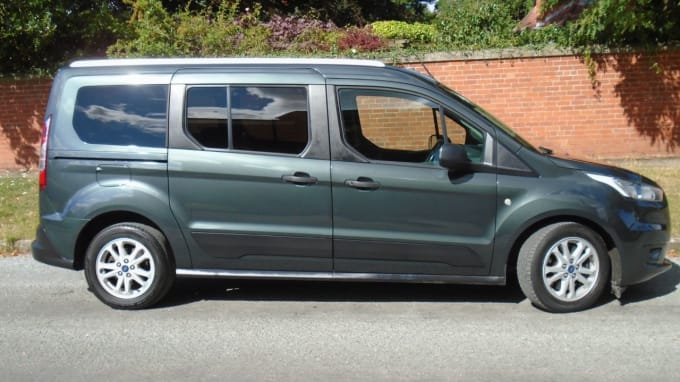 2024 Ford Grand Tourneo Connect