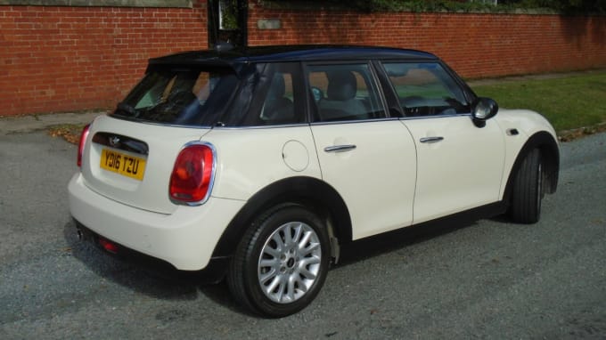 2024 Mini Hatch