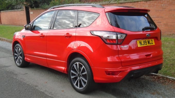 2025 Ford Kuga