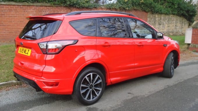 2025 Ford Kuga