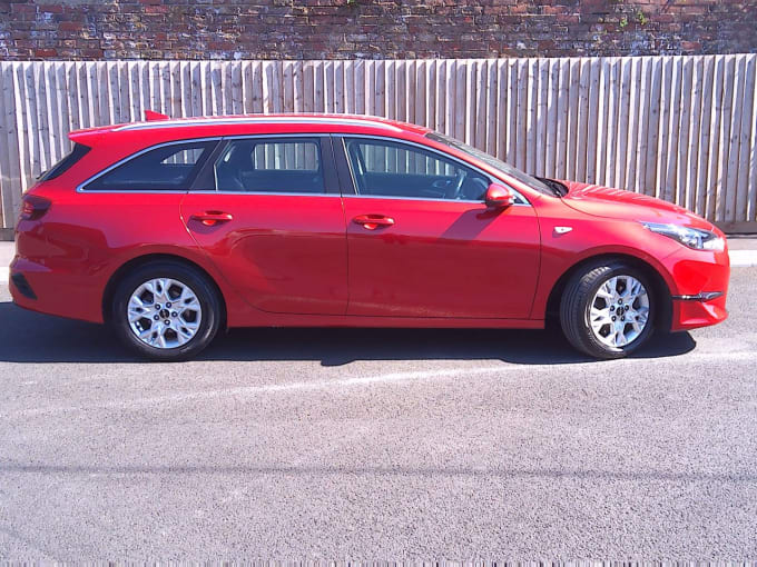 2025 Kia Ceed