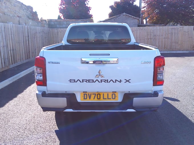 2025 Mitsubishi L200
