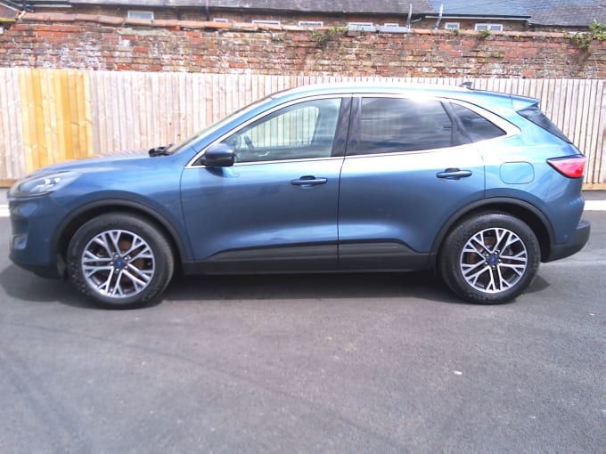 2025 Ford Kuga