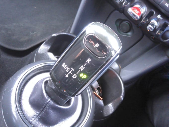 2025 Mini Hatch