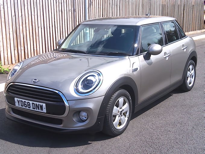 2025 Mini Hatch