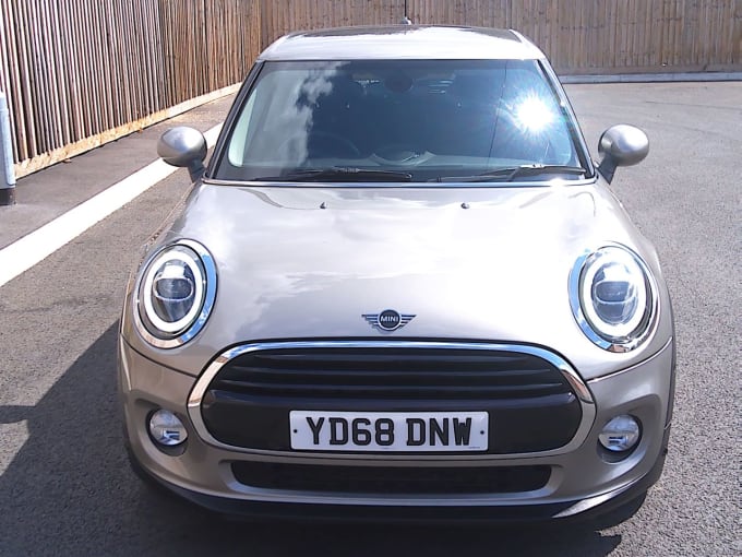 2025 Mini Hatch
