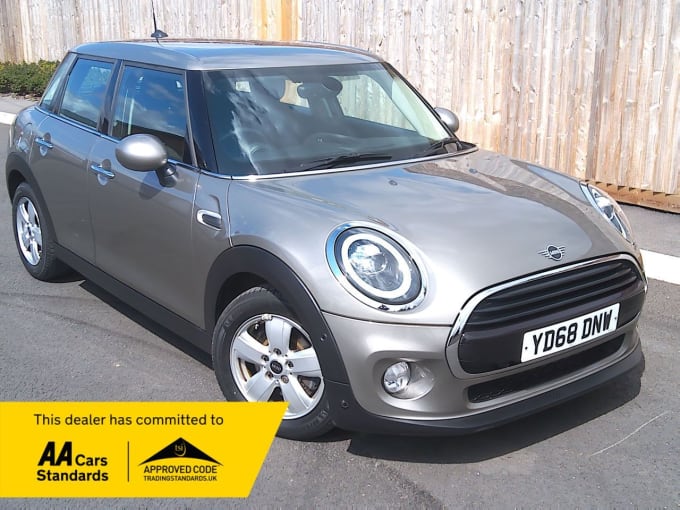 2025 Mini Hatch