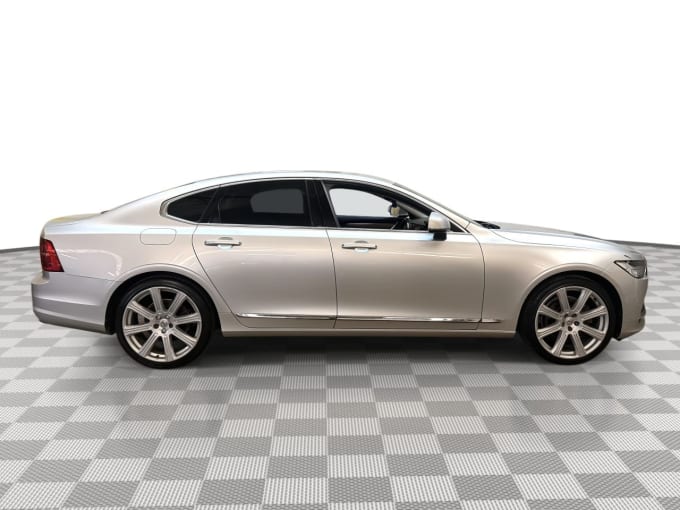 2017 Volvo S90