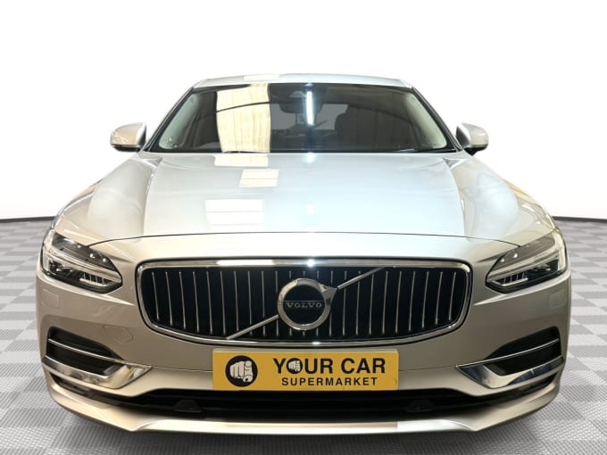 2017 Volvo S90