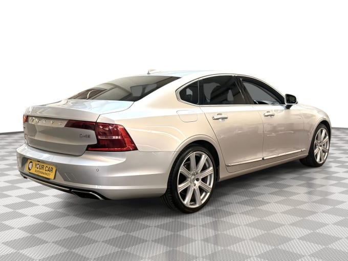 2017 Volvo S90