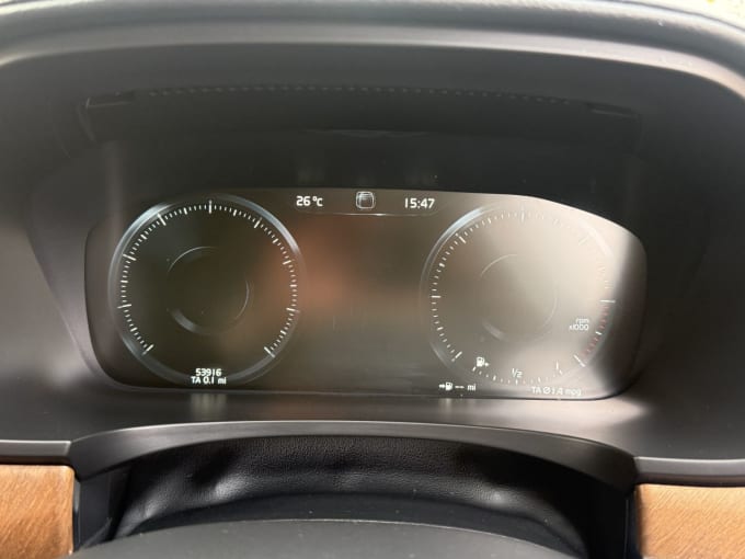 2017 Volvo S90