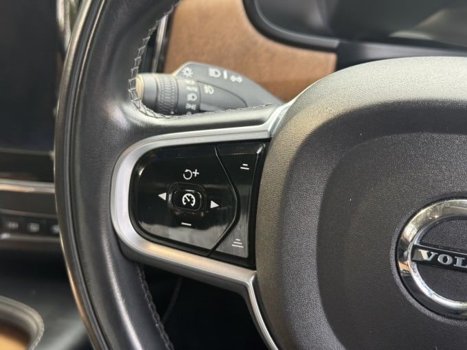 2017 Volvo S90