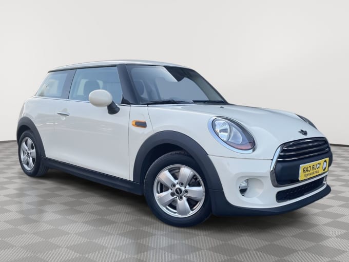 2025 Mini Hatch