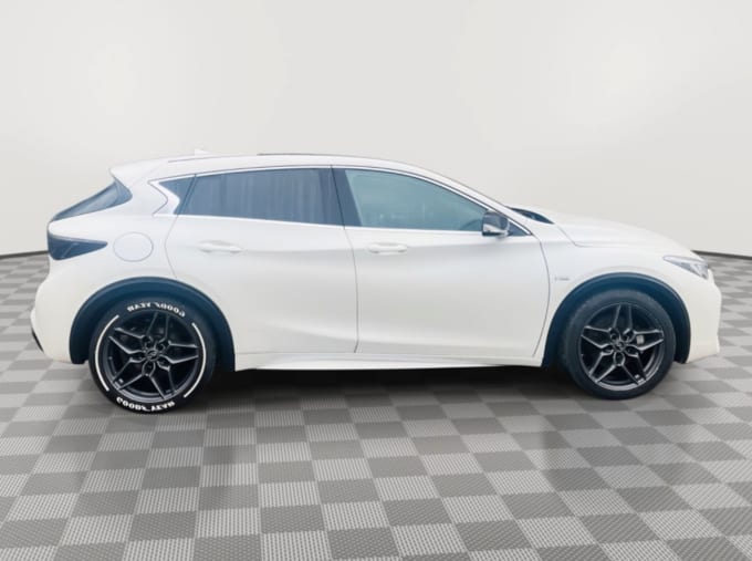 2025 Infiniti Q30