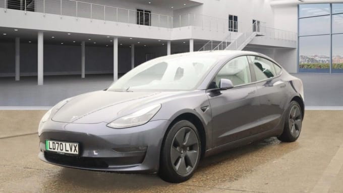 2025 Tesla Model 3