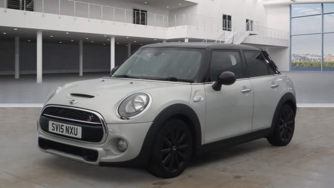 2025 Mini Hatch