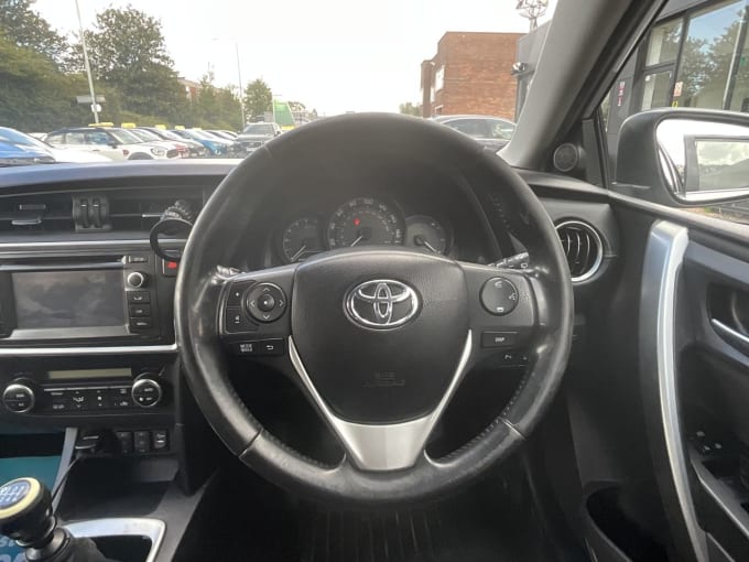 2013 Toyota Auris