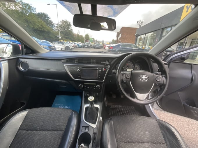 2013 Toyota Auris