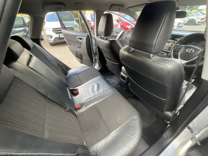 2013 Toyota Auris