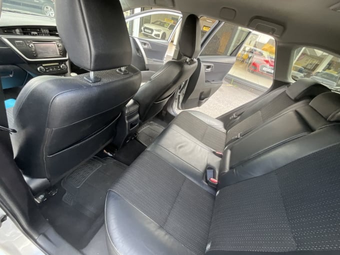 2013 Toyota Auris
