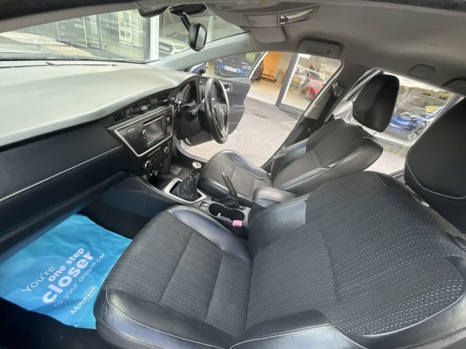 2013 Toyota Auris