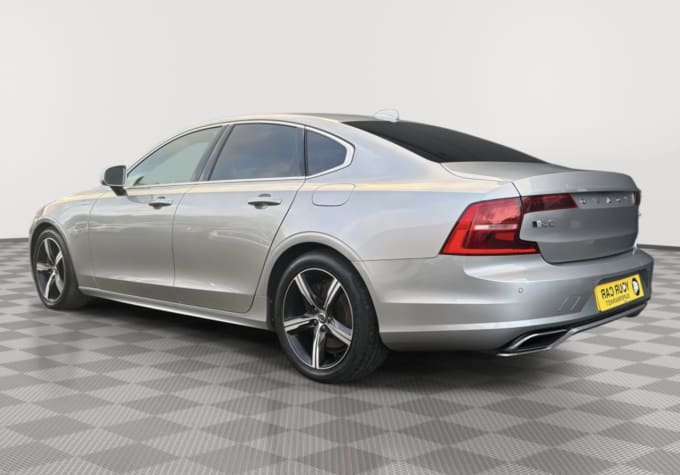 2025 Volvo S90