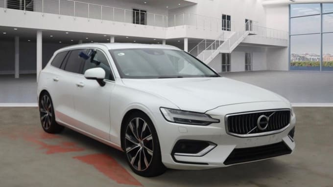 2025 Volvo V60