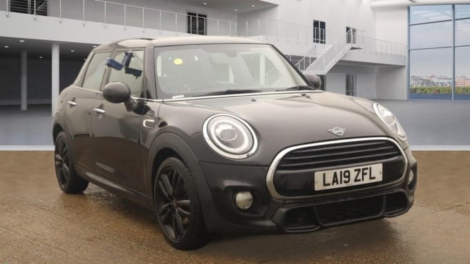 2025 Mini Hatch