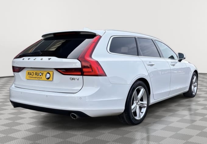 2025 Volvo V90