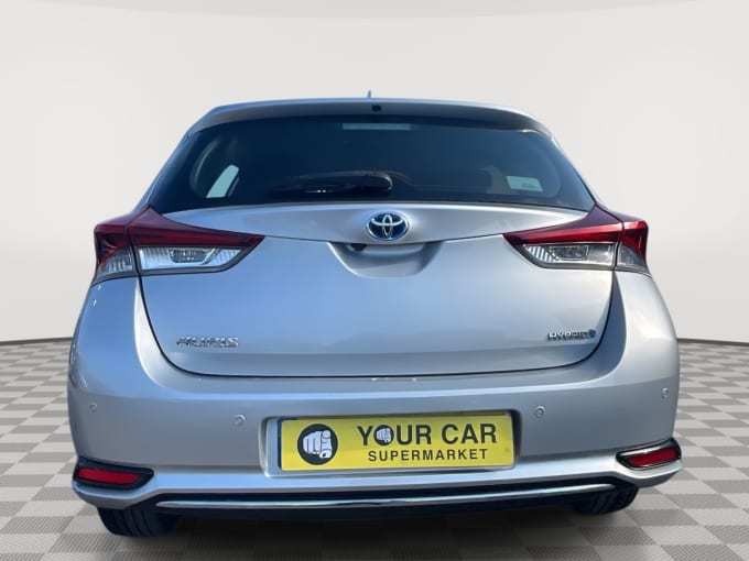 2025 Toyota Auris