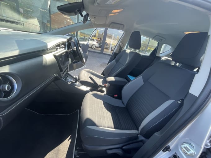 2025 Toyota Auris