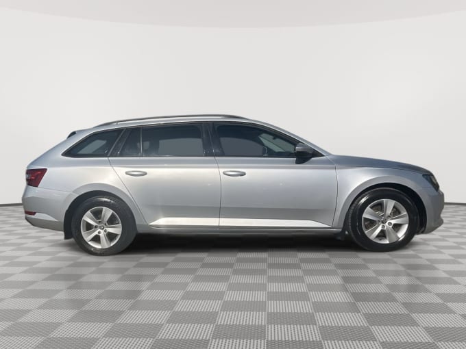 2025 Skoda Superb