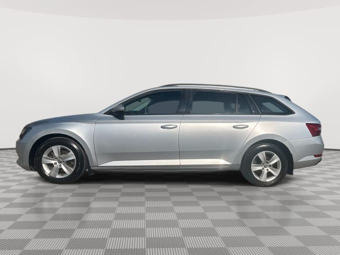 2025 Skoda Superb