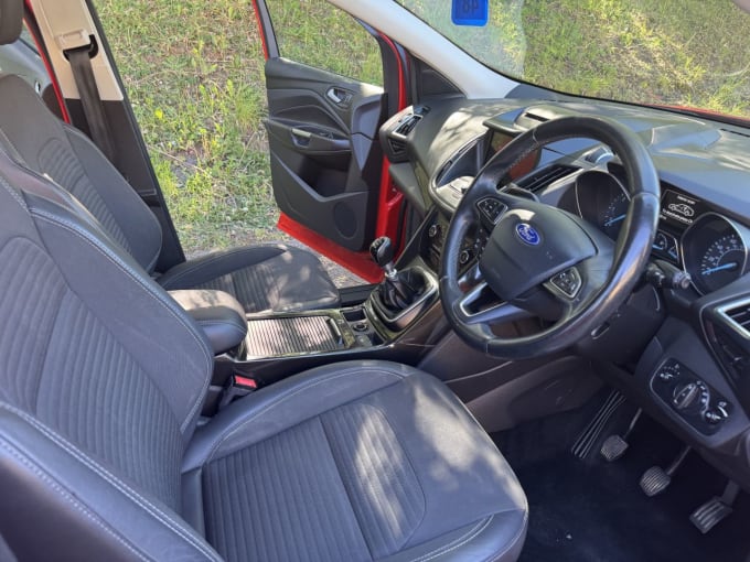 2025 Ford Kuga