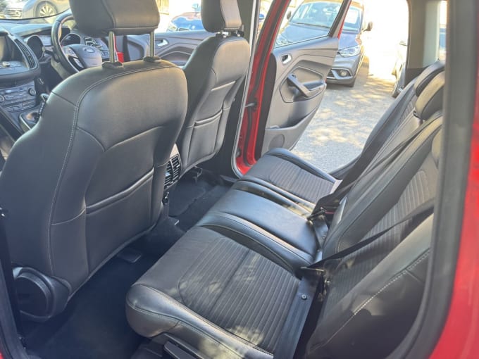 2025 Ford Kuga
