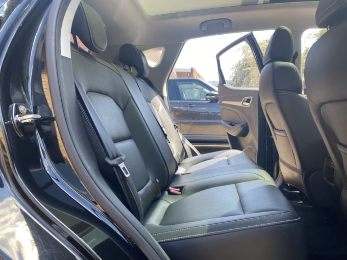 2025 Mg Mg Zs